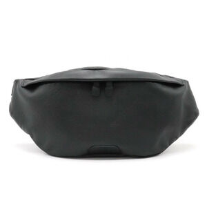 LOUIS VUITTON Monogram Shadow Black Discovery Bum Bag Waist Clutch Body